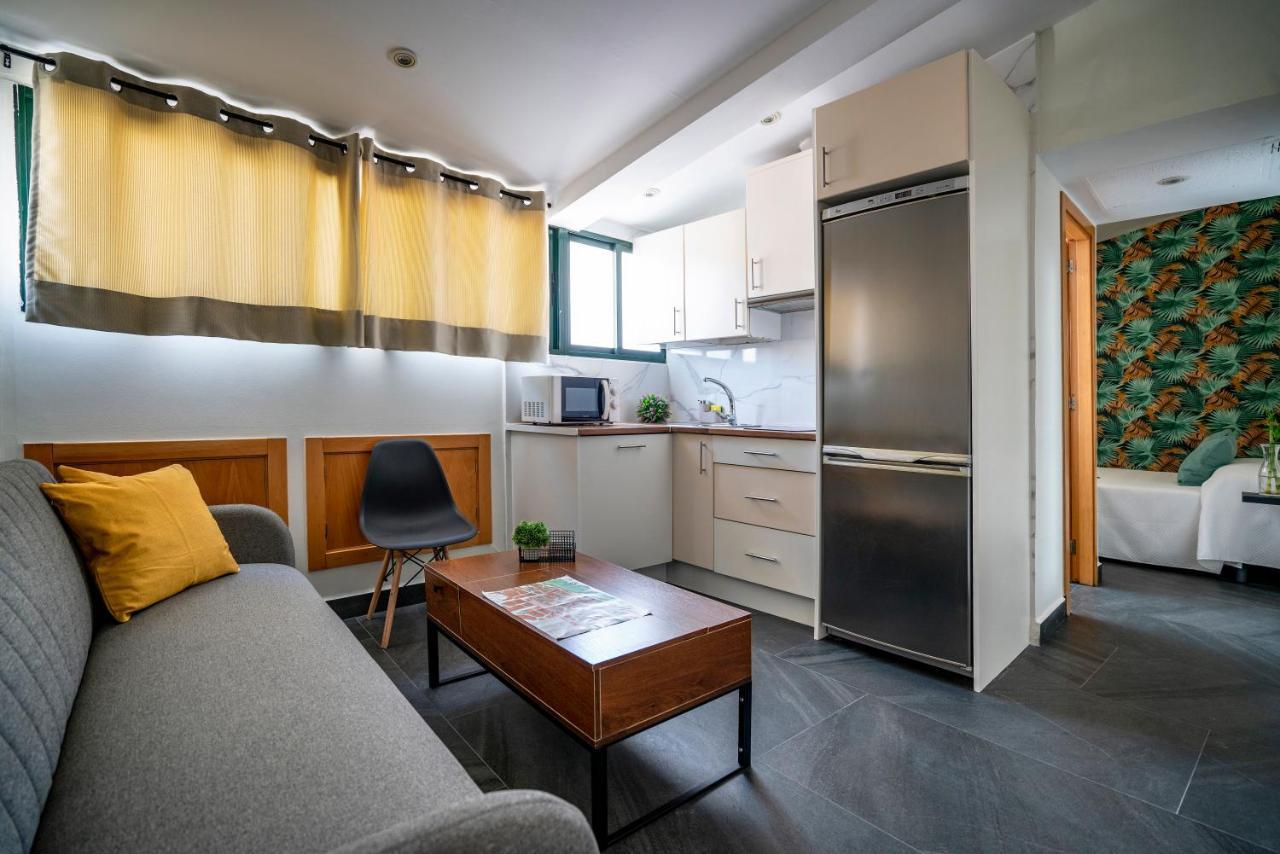 Apartamentos Cáceres Histórico CENTRO Esterno foto