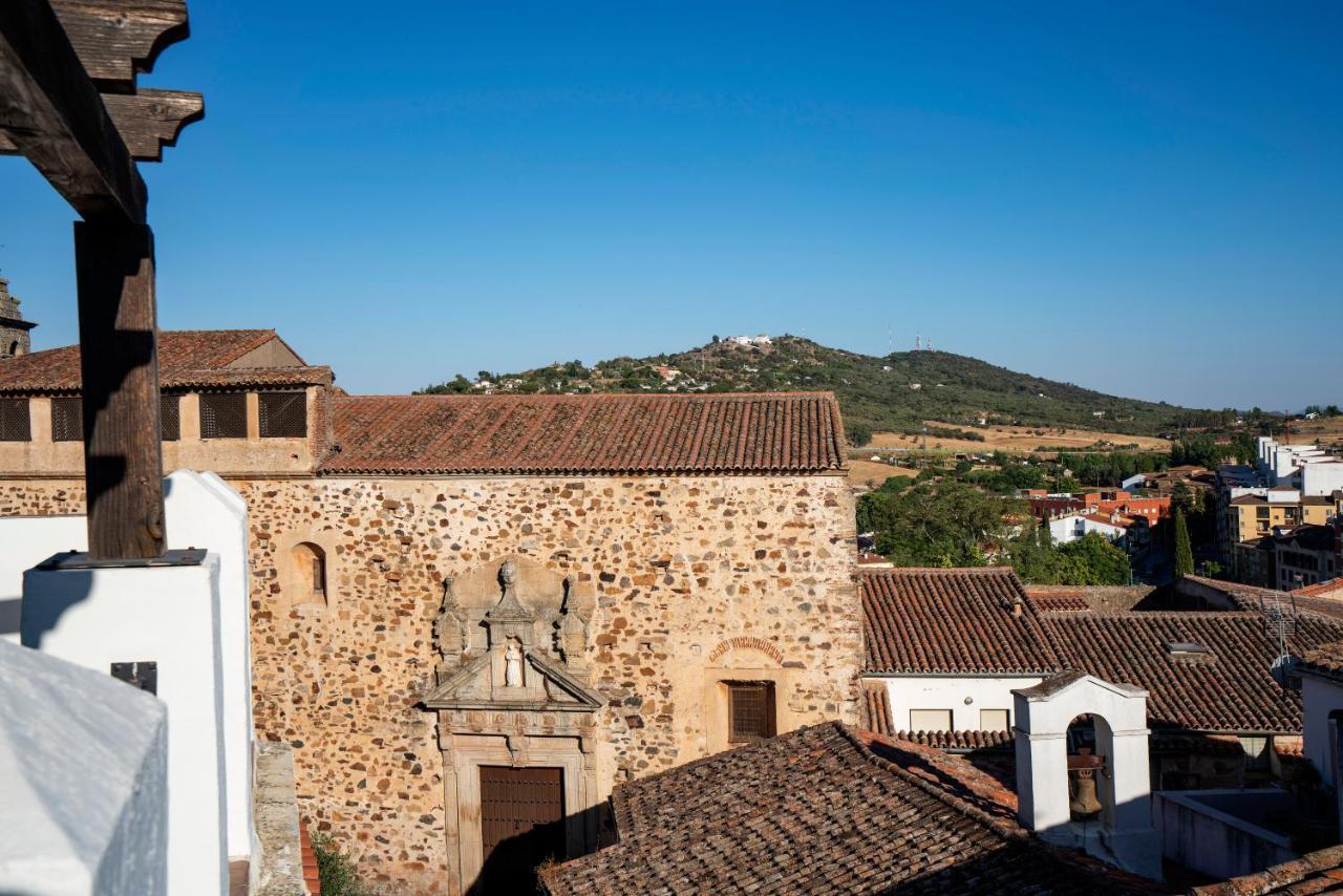Apartamentos Cáceres Histórico CENTRO Esterno foto